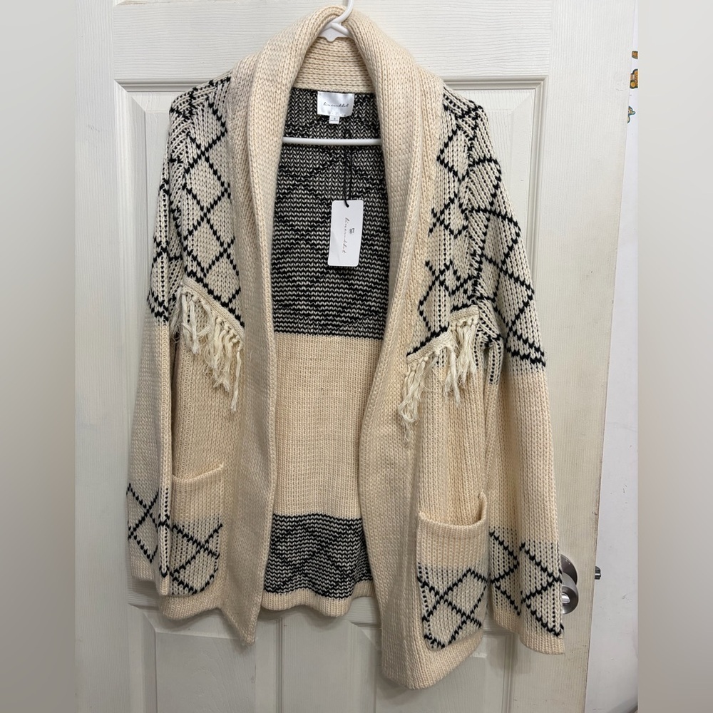 LINE&DOT Elise Knit Cardigan in Natural & Black women’s size small with pockets